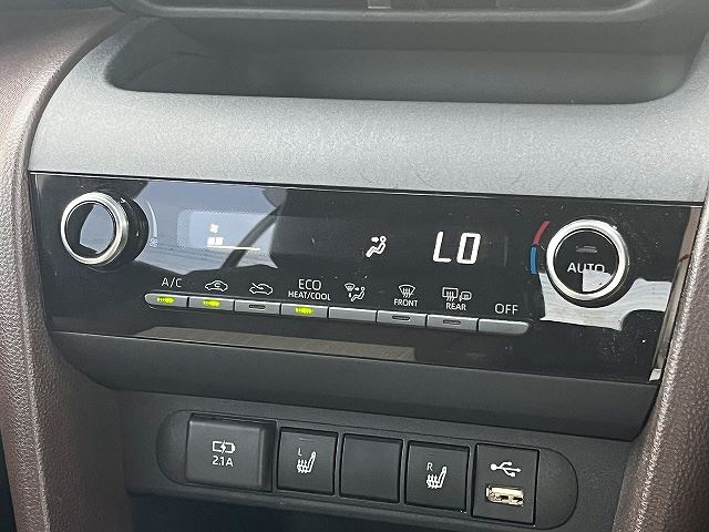 صورة مصغرة 15 لـ 2021 Toyota YARIS CROSS