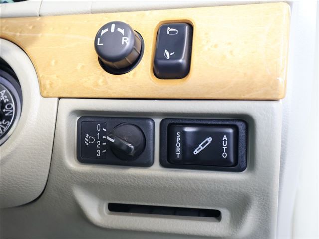 صورة مصغرة 29 لـ 2001 Nissan CIMA