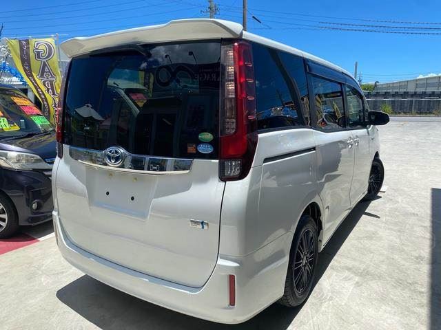 2014 Toyota NOAH — фото 2