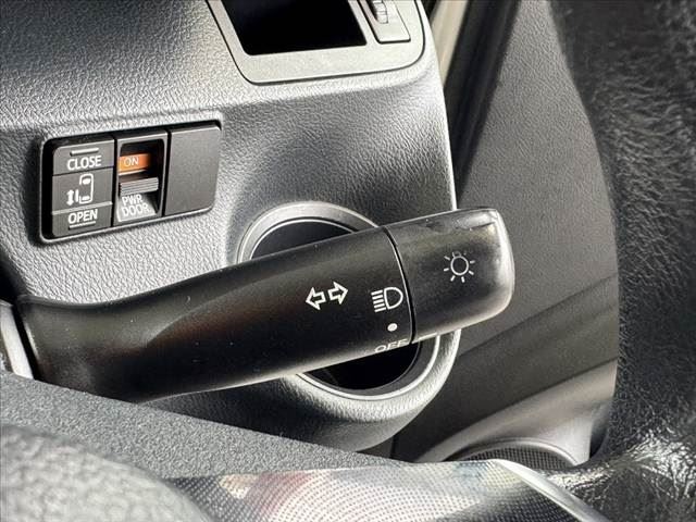 2016 Toyota SIENTA — миниатюра 29