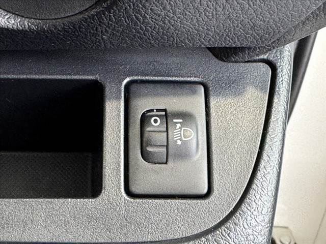 2016 Toyota SIENTA — миниатюра 31