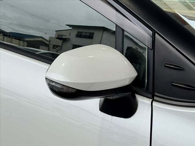 2016 Toyota SIENTA — миниатюра 37