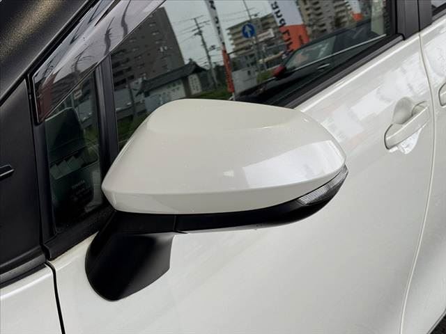 2016 Toyota SIENTA — миниатюра 38