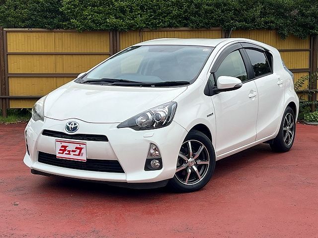 2012 Toyota AQUA — фото 1