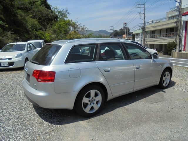 صورة مصغرة 21 لـ 2006 AUDI A4 AVANT