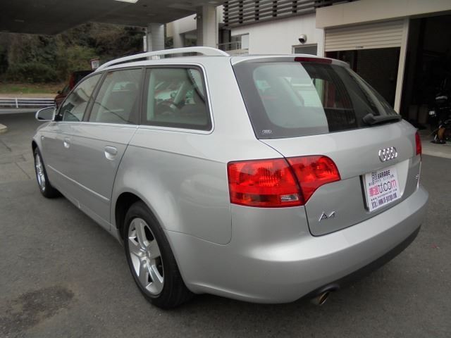صورة 9 لـ 2006 AUDI A4 AVANT