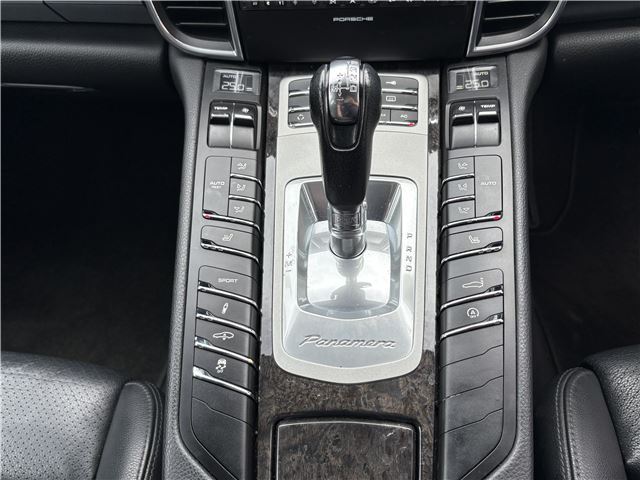 صورة مصغرة 22 لـ 2011 Porsche PANAMERA