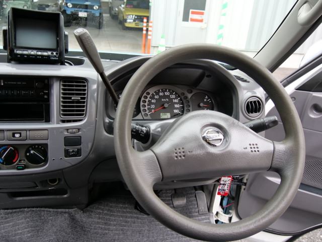 2001 Nissan CARAVAN 照片 7