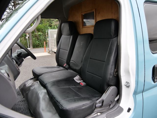 2001 Nissan CARAVAN 照片 6