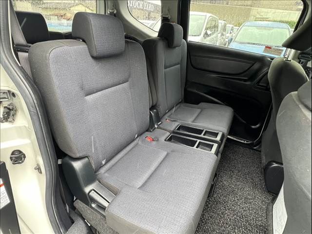 2016 Toyota SIENTA — миниатюра 14