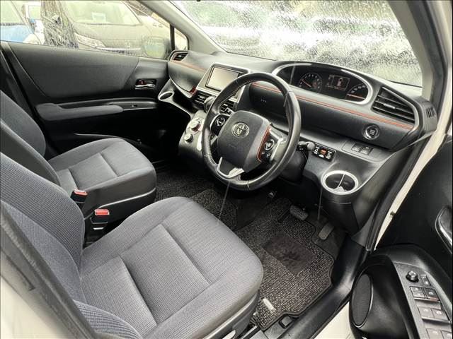 2016 Toyota SIENTA — миниатюра 13