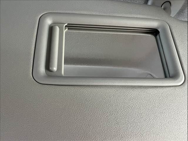2016 Toyota SIENTA — миниатюра 36