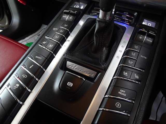 2016 Porsche MACAN — миниатюра 20