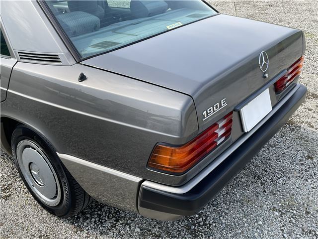 صورة مصغرة 14 لـ 1989 Mercedes-BENZ 190