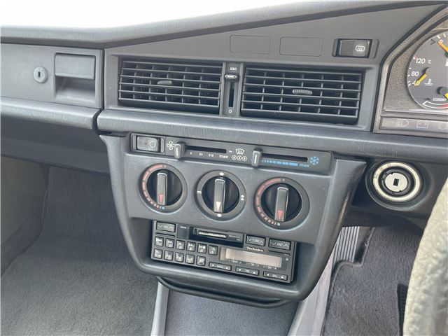 صورة مصغرة 35 لـ 1989 Mercedes-BENZ 190