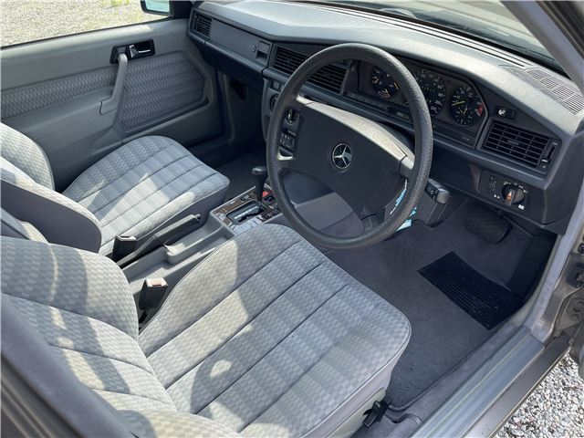 صورة مصغرة 40 لـ 1989 Mercedes-BENZ 190