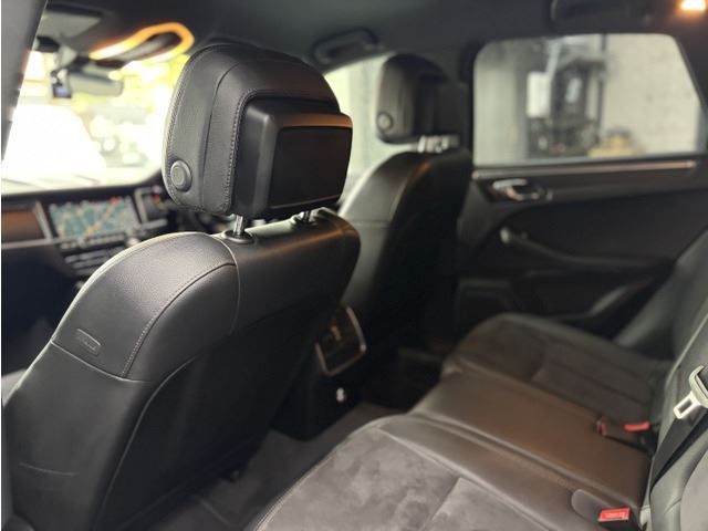 2019 Porsche MACAN — миниатюра 31
