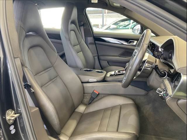 صورة مصغرة 11 لـ 2018 Porsche PANAMERA