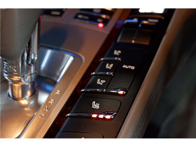 صورة مصغرة 16 لـ 2010 Porsche PANAMERA