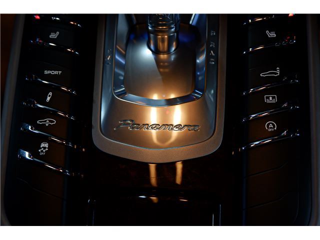 صورة مصغرة 17 لـ 2010 Porsche PANAMERA