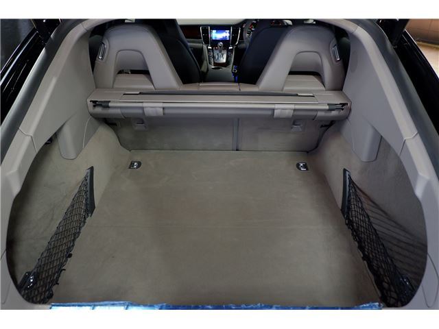 صورة مصغرة 32 لـ 2010 Porsche PANAMERA
