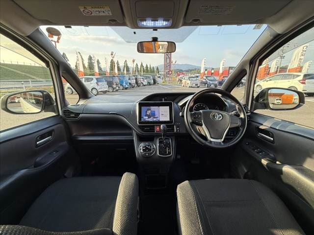 2014 Toyota NOAH — фото 2