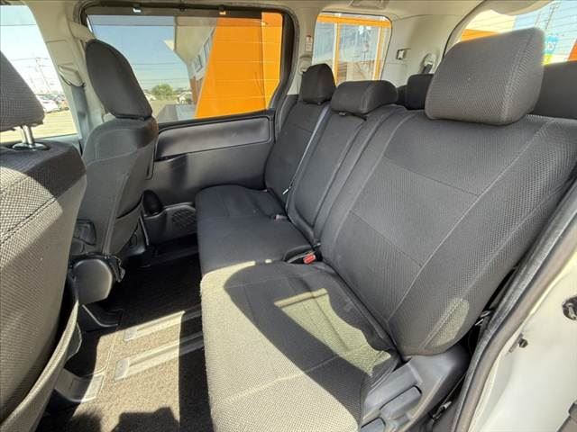 2014 Toyota NOAH 缩略图 19