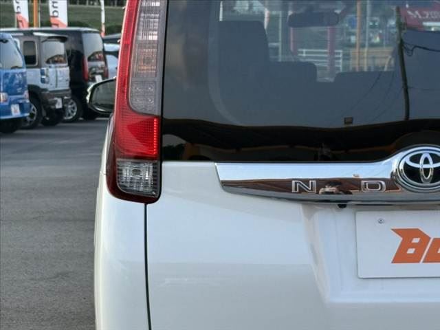 2014 Toyota NOAH 缩略图 44
