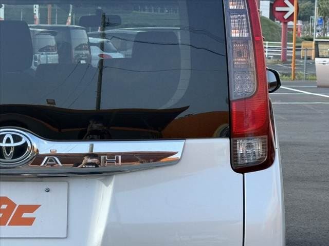 2014 Toyota NOAH 缩略图 45