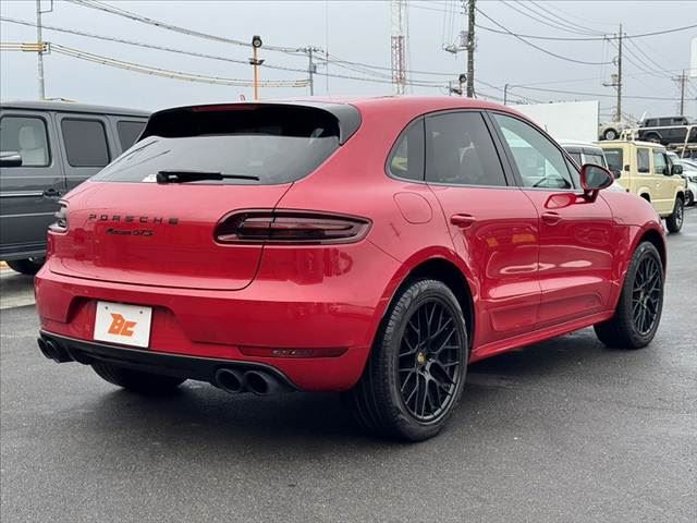 2016 Porsche MACAN 缩略图 15