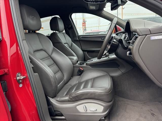2016 Porsche MACAN 缩略图 16