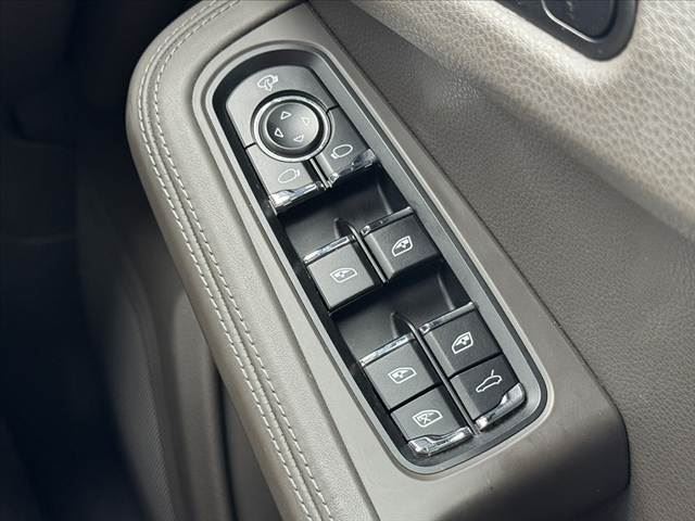 2016 Porsche MACAN 缩略图 25