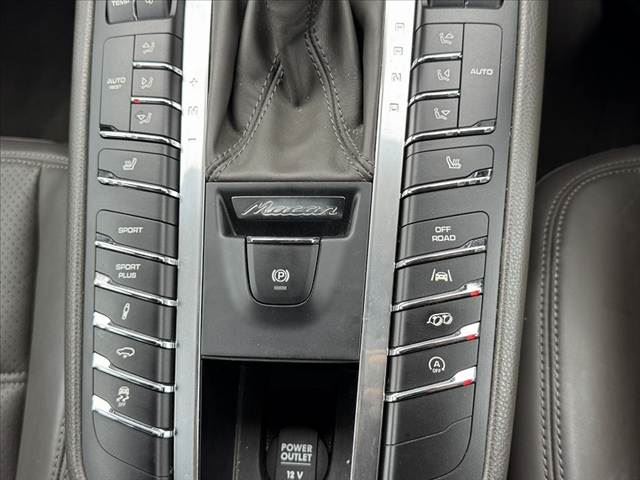 2016 Porsche MACAN 缩略图 29