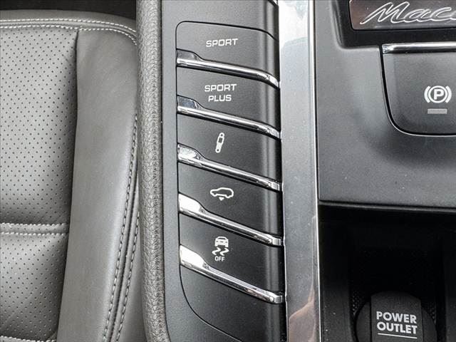 2016 Porsche MACAN 缩略图 31