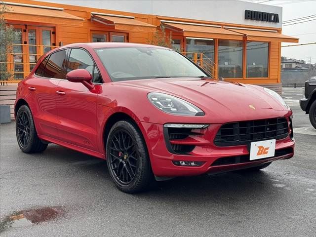 2016 Porsche MACAN photo 8