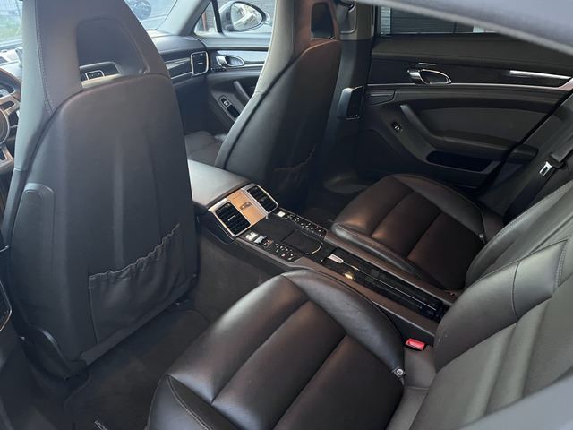 صورة مصغرة 14 لـ 2015 Porsche PANAMERA