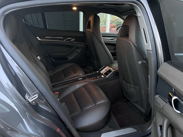 صورة مصغرة 16 لـ 2015 Porsche PANAMERA