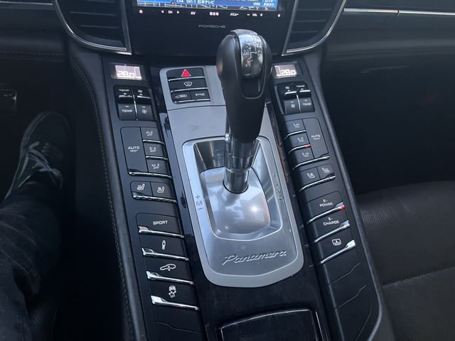 صورة مصغرة 26 لـ 2015 Porsche PANAMERA
