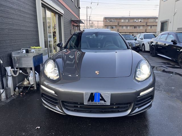 صورة 4 لـ 2015 Porsche PANAMERA