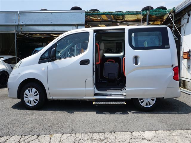 2010 Nissan NV200 VANETTE VAN thumbnail 24