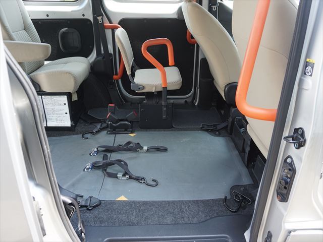 2010 Nissan NV200 VANETTE VAN thumbnail 41