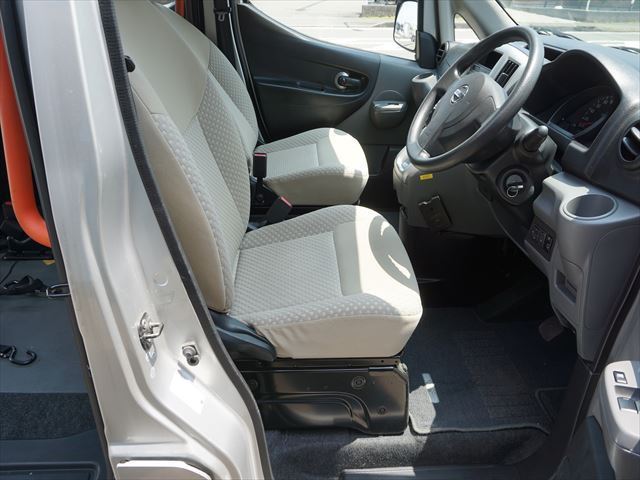 2010 Nissan NV200 VANETTE VAN thumbnail 42