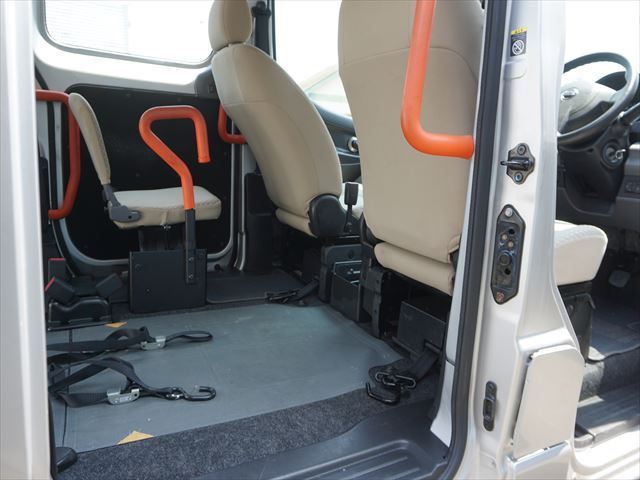 2010 Nissan NV200 VANETTE VAN thumbnail 43