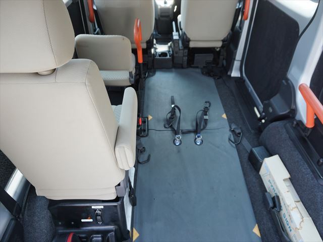 2010 Nissan NV200 VANETTE VAN thumbnail 51
