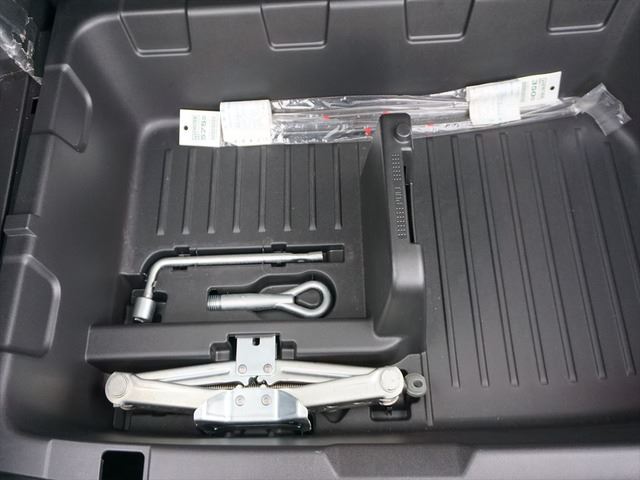 صورة مصغرة 50 لـ 2011 Nissan JUKE