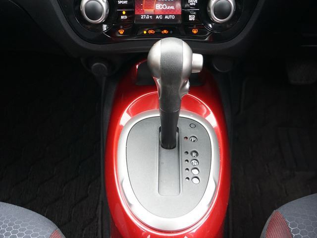 صورة مصغرة 54 لـ 2011 Nissan JUKE