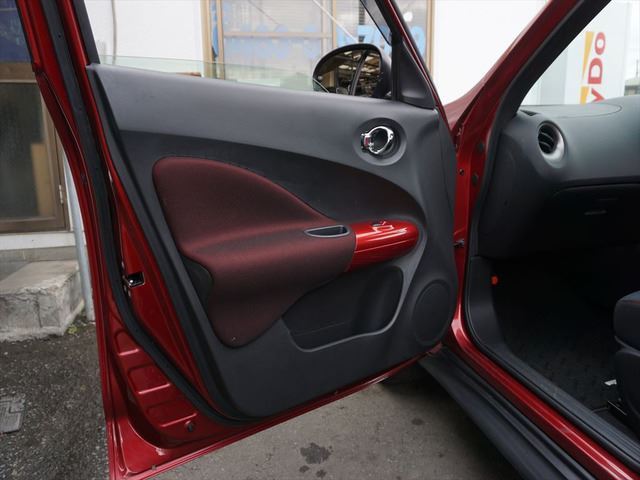 صورة مصغرة 79 لـ 2011 Nissan JUKE