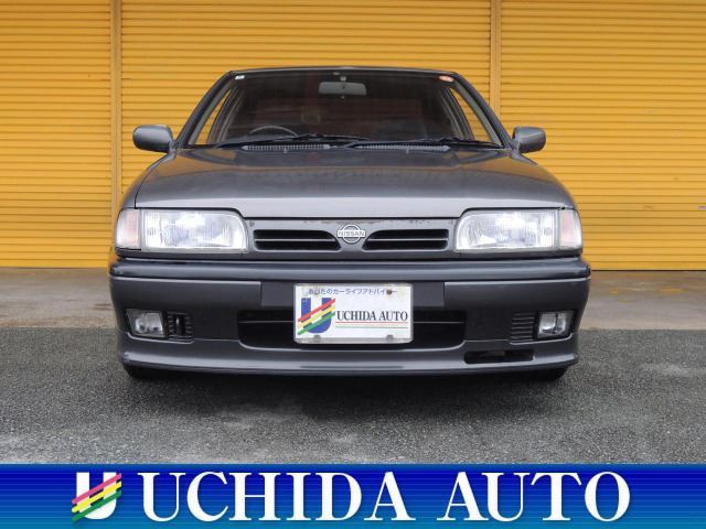 1990 Nissan PRIMERA 照片 2