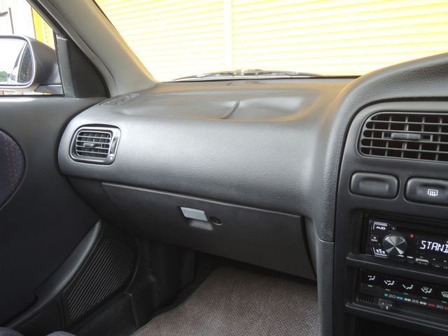 1990 Nissan PRIMERA 缩略图 40