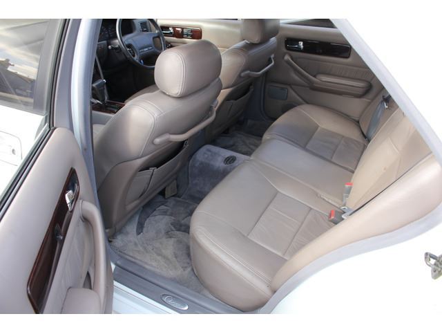 صورة مصغرة 14 لـ 1993 Nissan CIMA